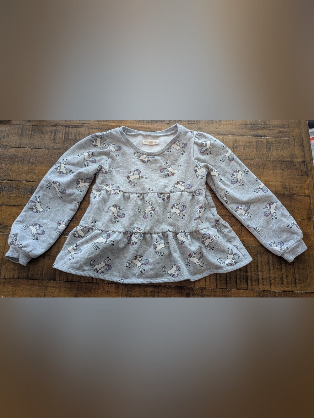 Tucker + Tate Gray Rainbow Unicorn Tiered Long-Sleeve Sweatshirt 5T EUC